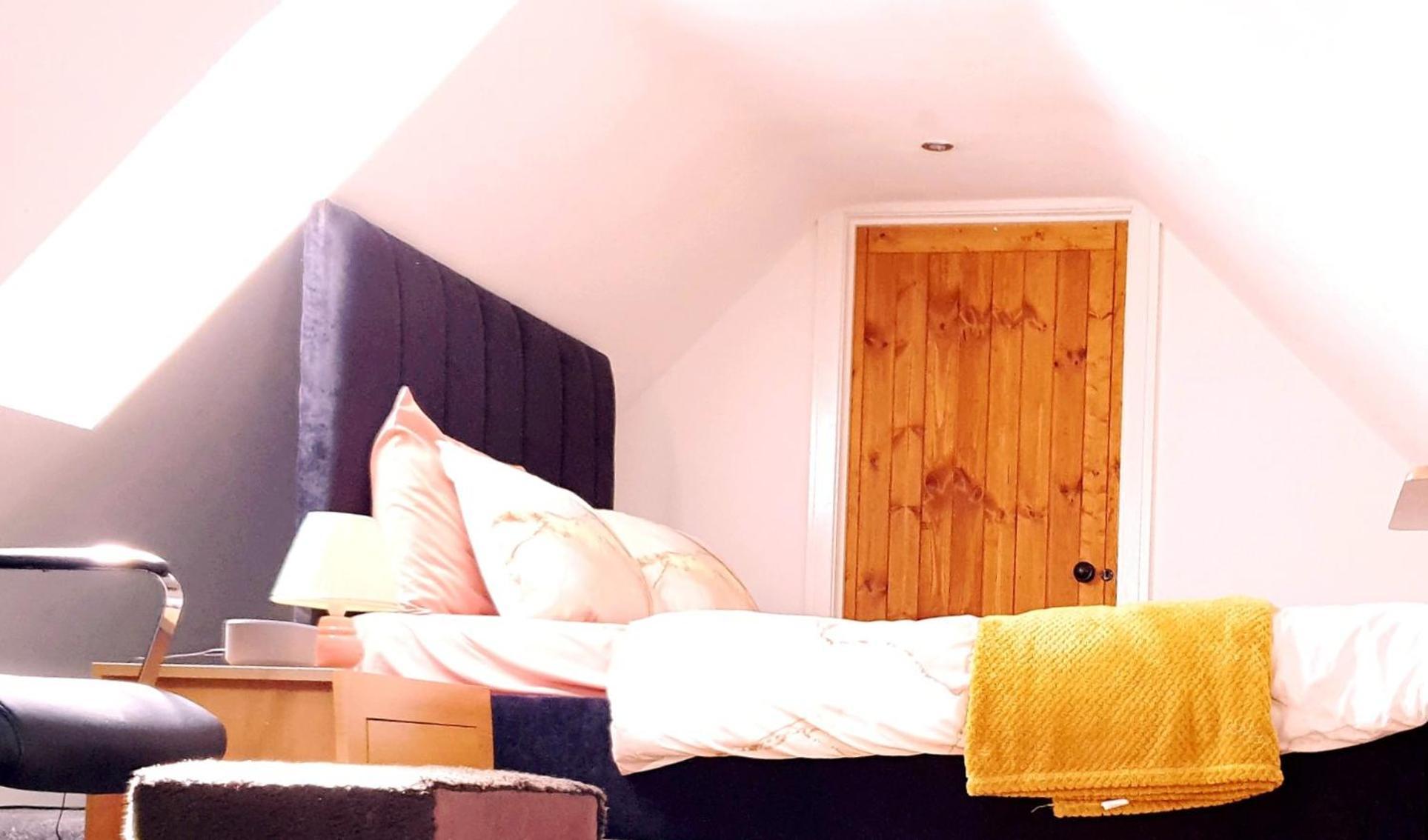 De-vollard, Cornish Cottage, Lovely Village Saltash